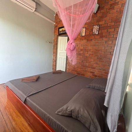 Ing Ing Guesthouse 高龙撒冷岛 外观 照片