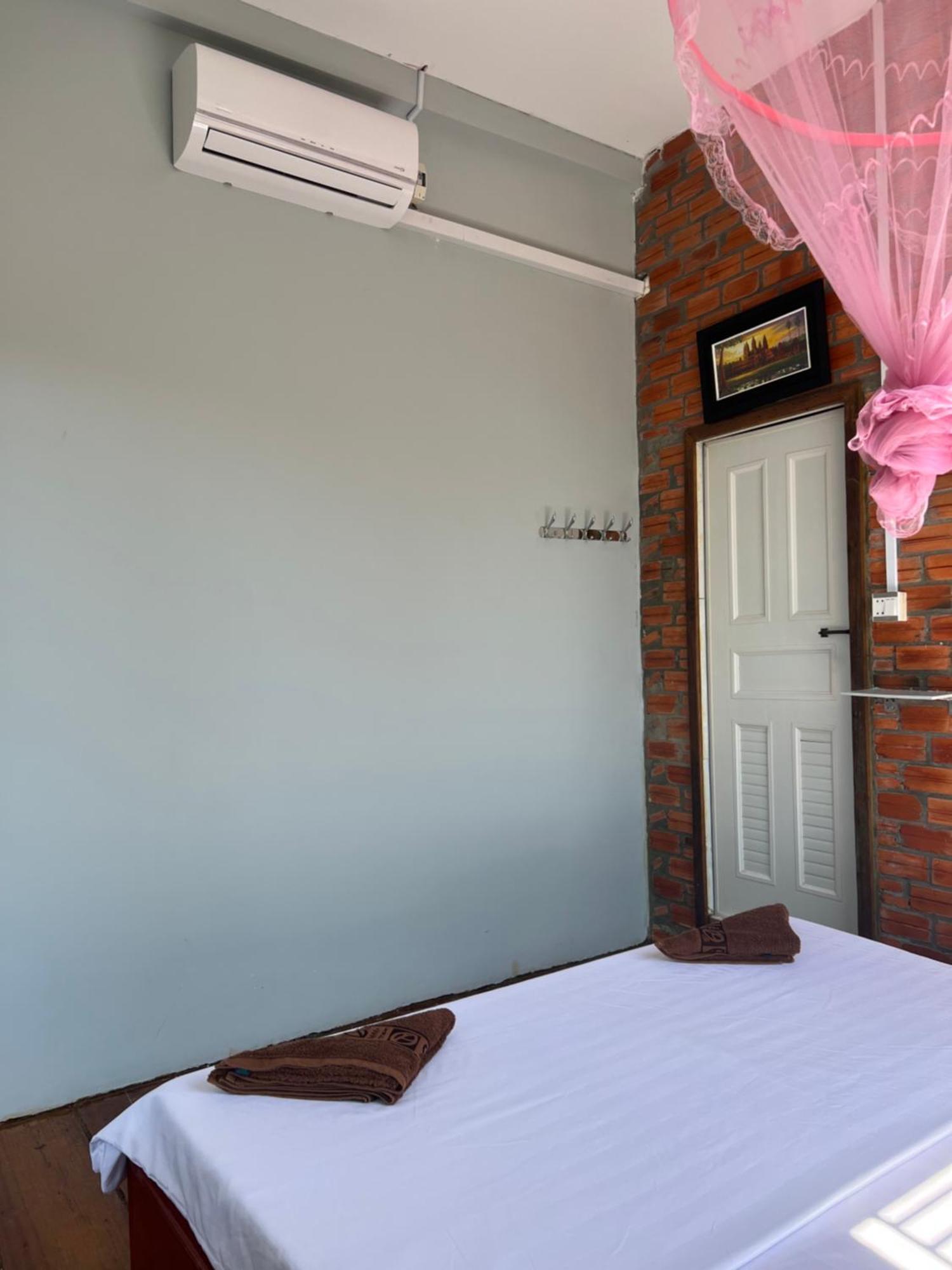 Ing Ing Guesthouse 高龙撒冷岛 外观 照片