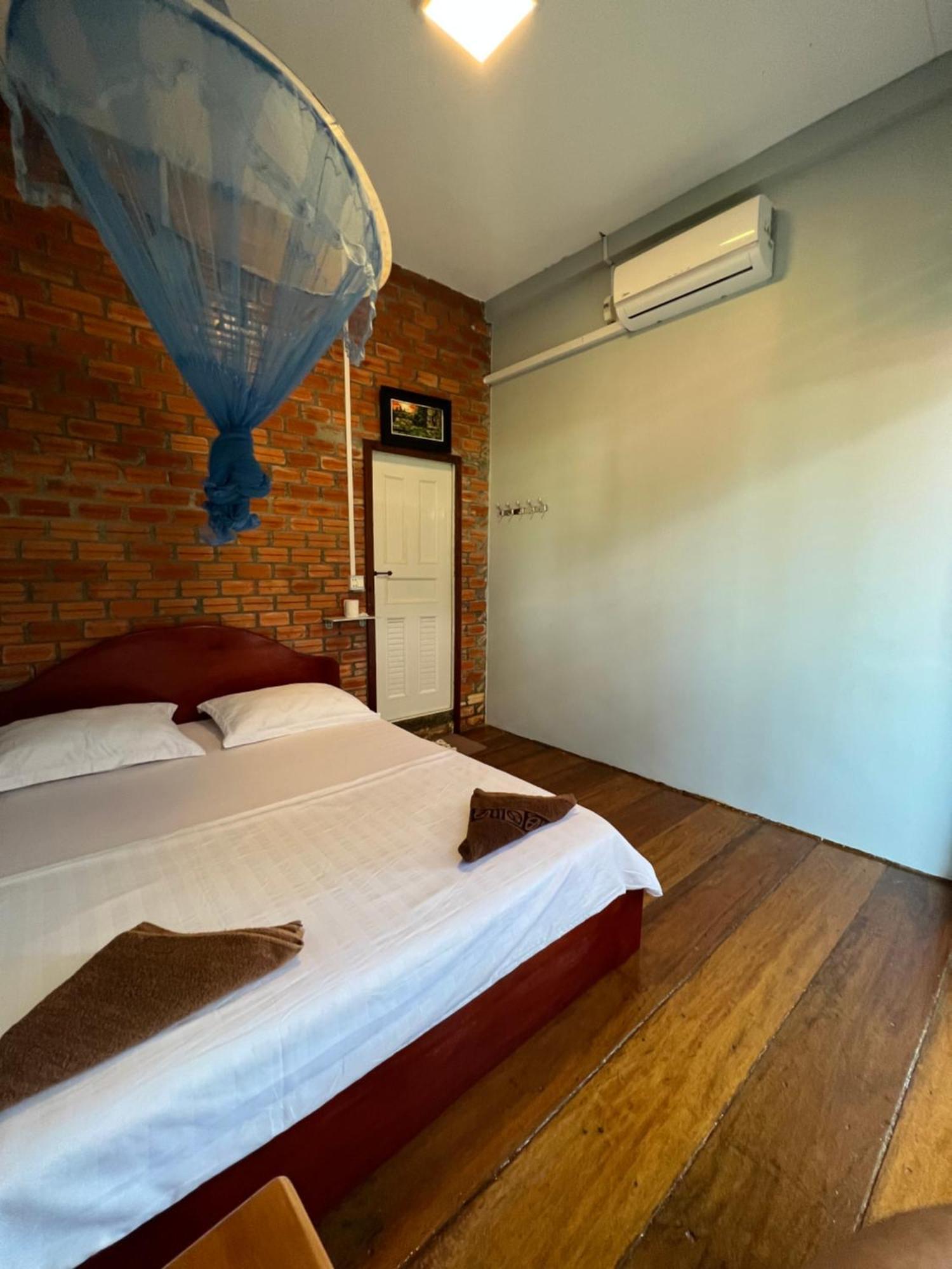 Ing Ing Guesthouse 高龙撒冷岛 外观 照片